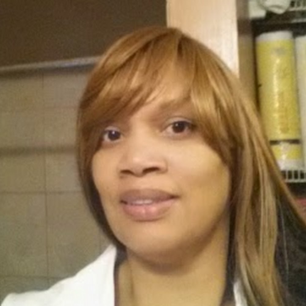 Meet your Posher, Lorna